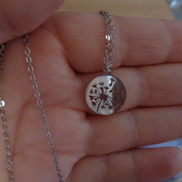 Dandelion Stainless Steel Necklace Gold Silver RG - Picture 4 of 8